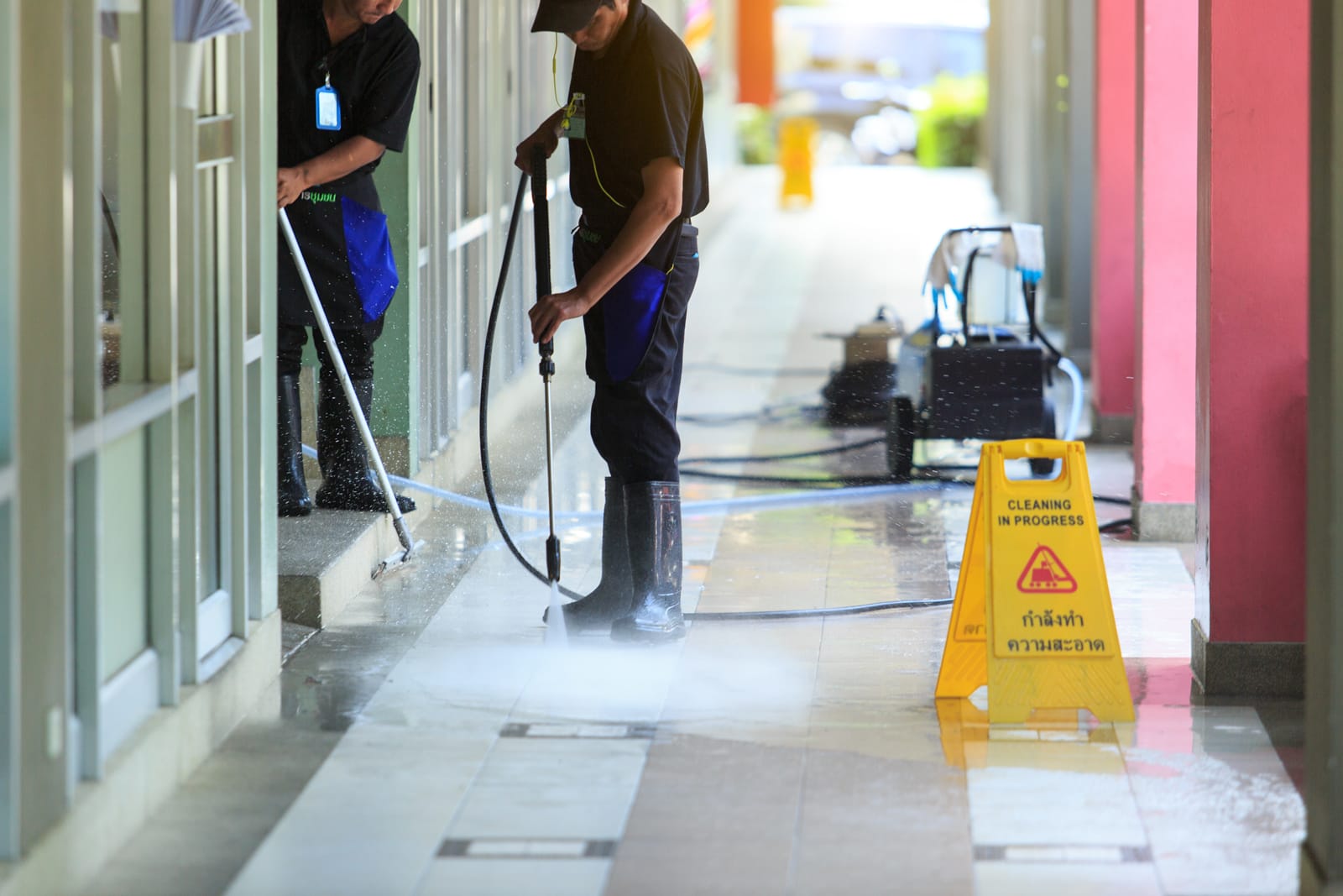 Pressure washing commercial business
